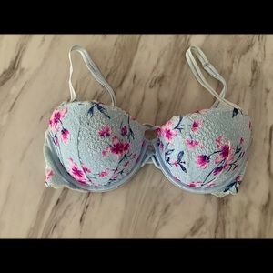 ❤️(SOLD)❤️ Victoria Secret Bra